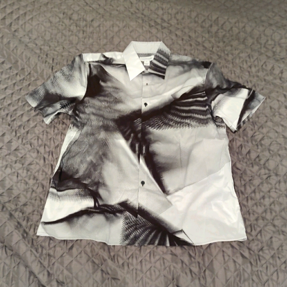 Calvin Klein short sleeve shirt